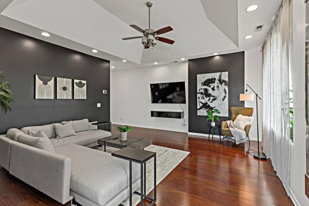 The Penthouse, Lux Stay Near Downtown, Uofc & Lake Chicago Exterior foto